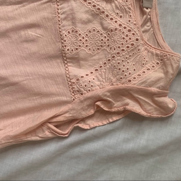 5/$25 Ann Taylor Loft Lacy Flutter Tee - Picture 4 of 4